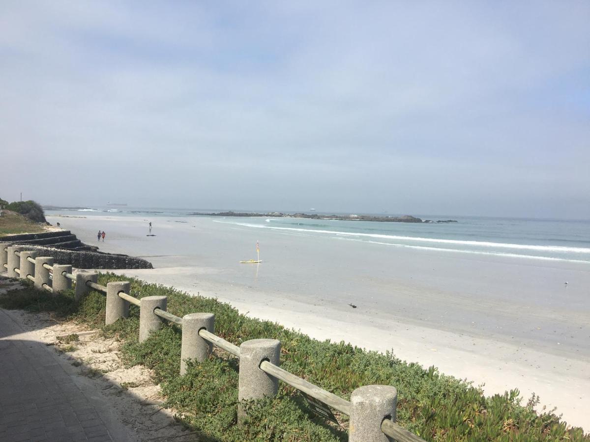 2Whitewaters Bloubergstrand Homestay Exterior foto